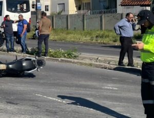 Motociclista m0rre em grave acidente na avenida Torquato Tapajós; veja vídeo