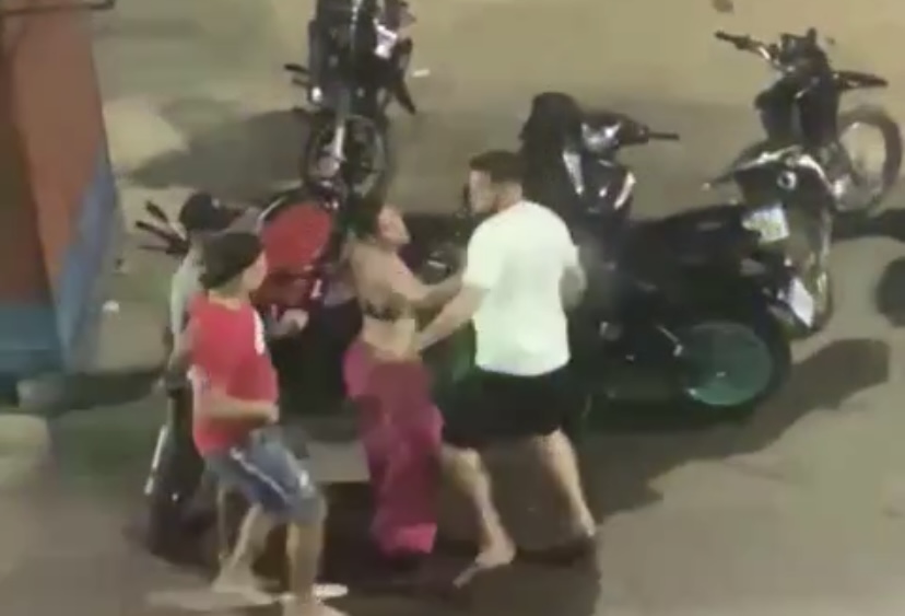 Homem flagra namorada de love com militar, tenta tirar satisfações e acaba rodando na bal4 em Tefé; veja