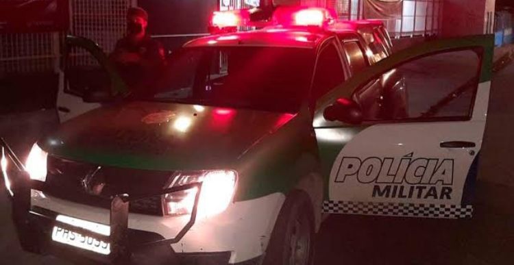 Homem é execut4do a tiros enquanto assistia jogo de futebol no Morro da liberdade