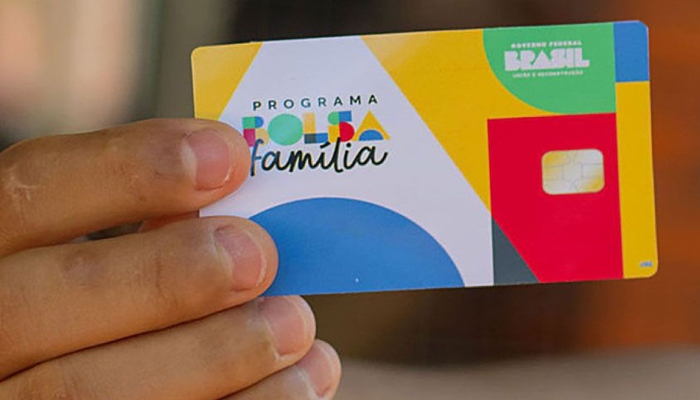 Programa Bolsa Família: mais inclusões, mas também cortes e redução do benefício