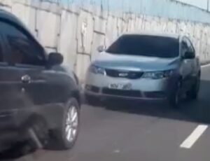 Motorista é flagrado 'andando de ré' na Bola do Coroado, em Manaus; veja vídeo