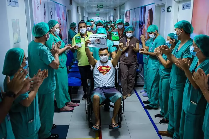 Primeiro transplantado renal da rede pública de saúde do Amazonas recebe alta