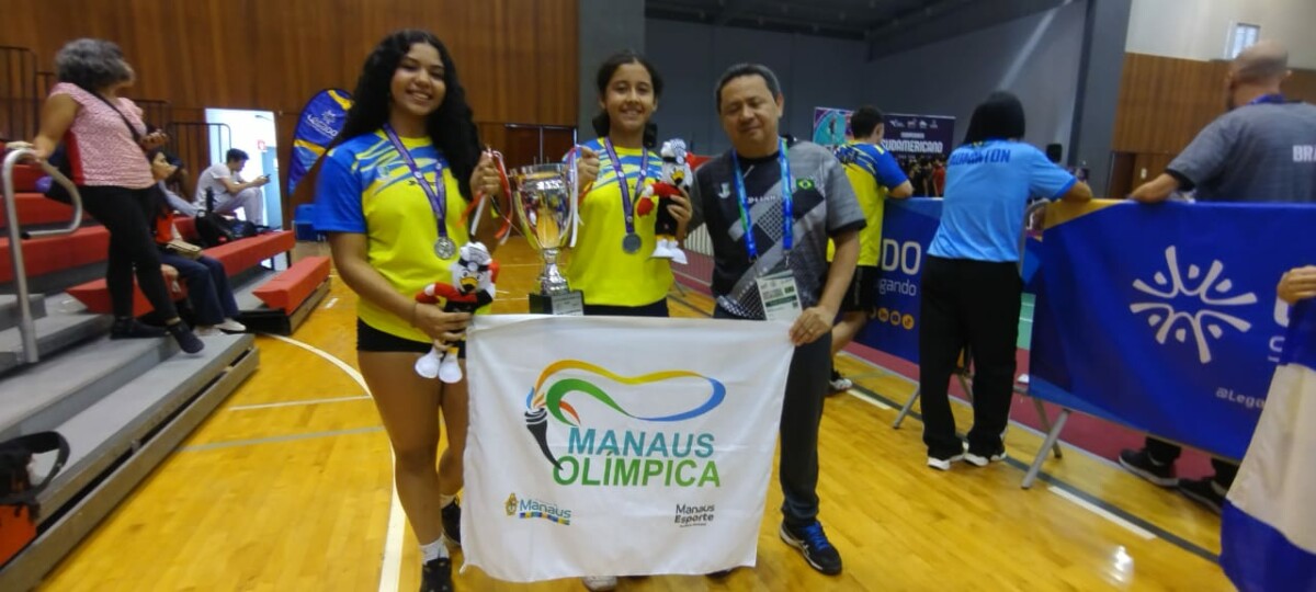Dupla do ‘Manaus Olímpica’ conquista prata representando a Seleção Brasileira no Sul-Americano de Badminton no Peru