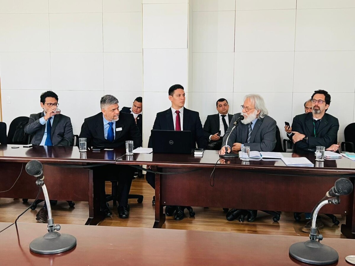 Vice-presidente assina contrato de Gestão do Centro de Bionegócios da Amazônia, em Manaus