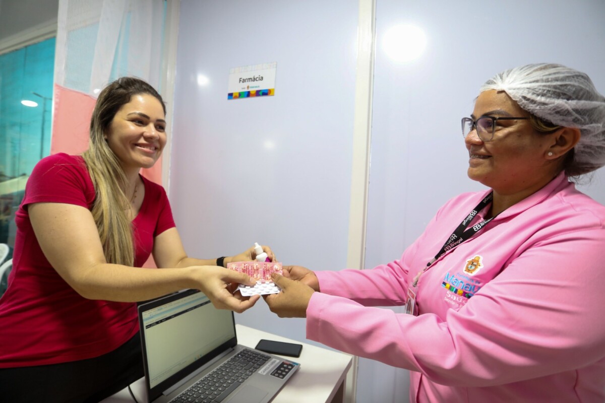 Prefeitura amplia saúde da mulher com unidades móveis para consultas e exames