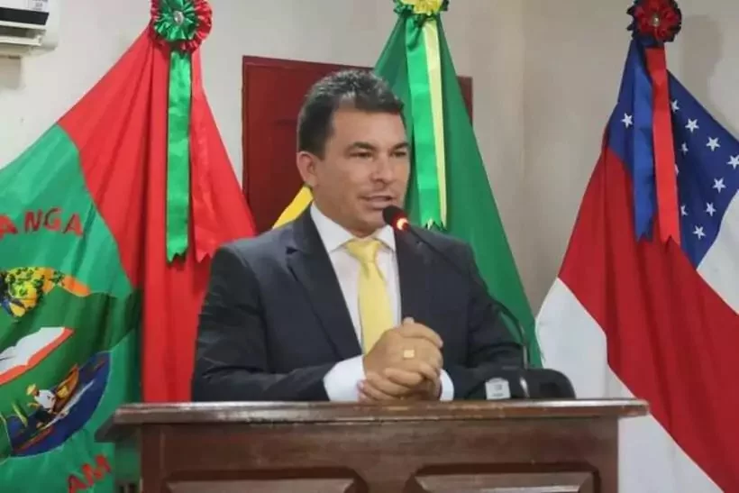 Prefeito Tico Braz é denunciado como caloteiro e deixa de pagar profissionais de saúde de Caapiranga