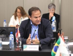 Secretário de Saúde do Amazonas, Anoar Samad discute melhorias para o SUS em Assembleia do CONASS