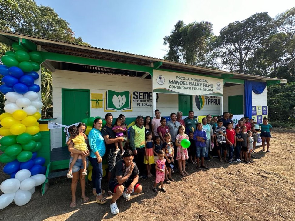 Investindo na educação de Tapauá, prefeito Gamaliel Andrade inaugura mais duas escolas em comunidades ribeirinhas