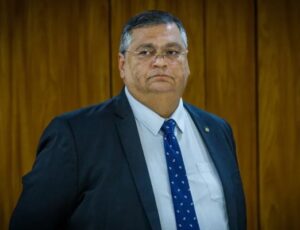 Comissão de Segurança da Câmara aprova moção contra Flávio Dino