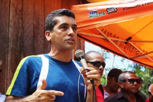 Escândalo: prefeito de Manicoré vai gastar mais de R$ 1 milhão em serviços de capinação