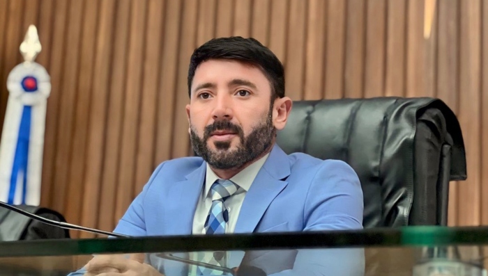 Sem justificativas, deputado Carlinhos Bessa já acumula cinco faltas consecutivas na Aleam