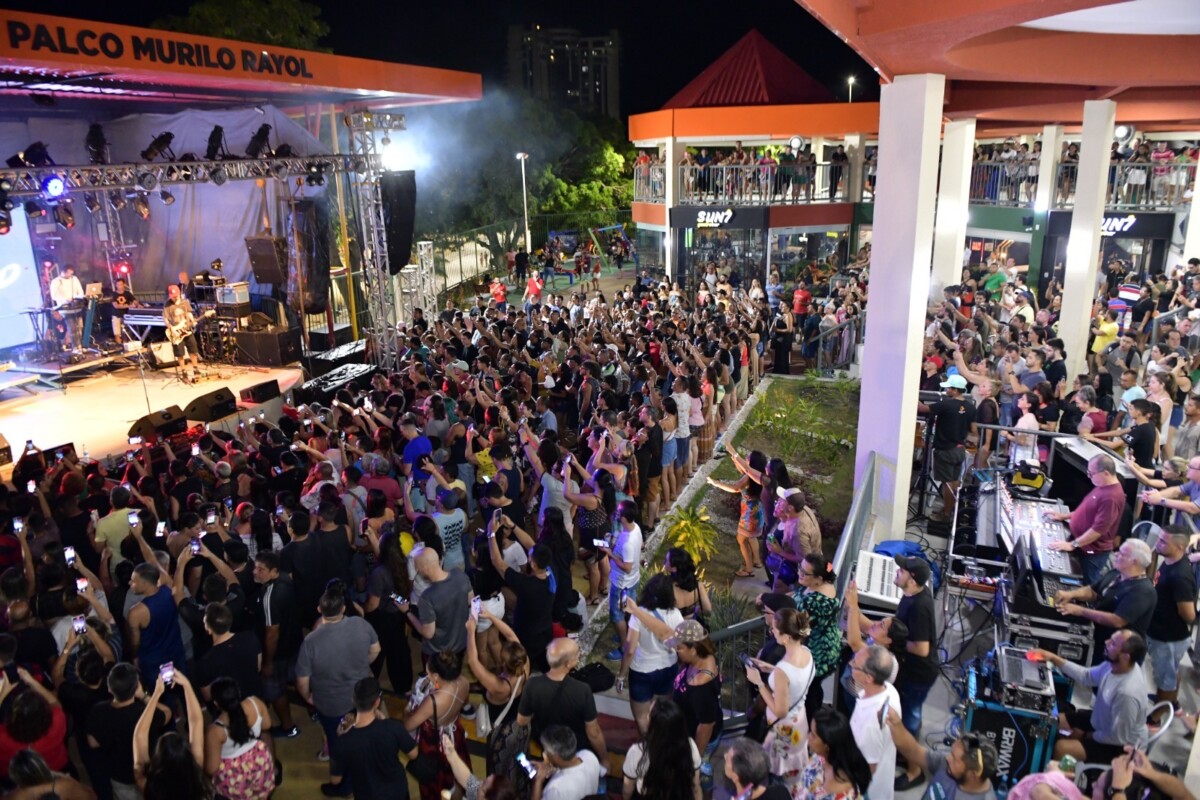 Casa de Praia Zezinho Corrêa recebe show especial de Dia dos Pais neste fim de semana; confira a programação