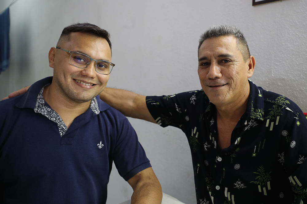 “Agora somos pai e filho biológicos”, diz primeiro transplantado renal do Amazonas, com rim do pai adotivo