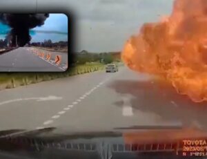 Tragédia: motorista quase filma a própria m0rte após avião cai em rodovia; veja vídeos