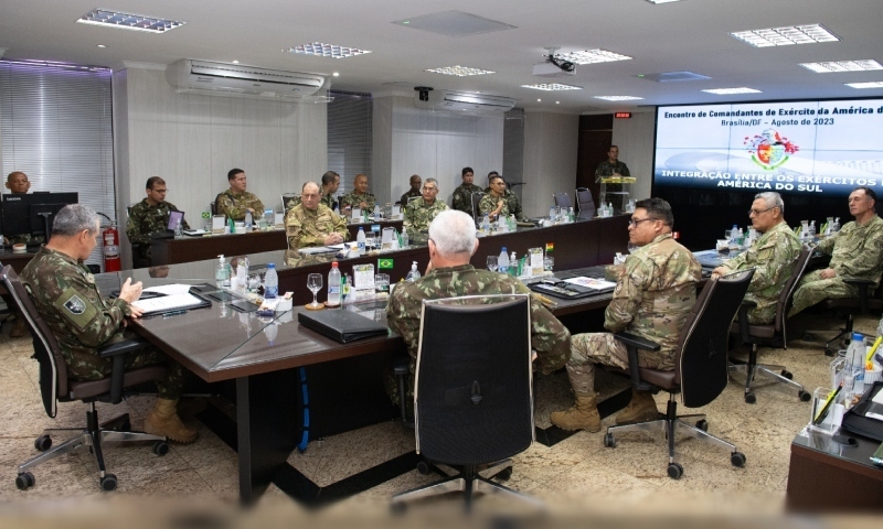 “Integração entre Exércitos”: Comandantes dos países da América do Sul se reúnem no QG de Brasília