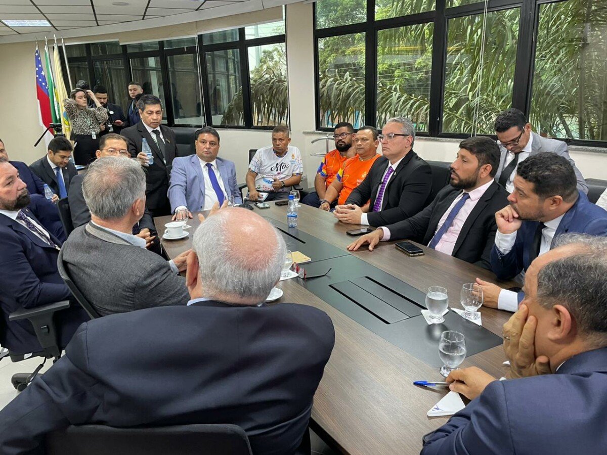 Vereador Caio André discute construção de aterro sanitário em Área de Preservação Permanente