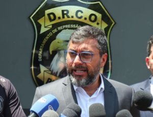Governador Wilson Lima anuncia maior apreensão de cocaína da história do Amazonas