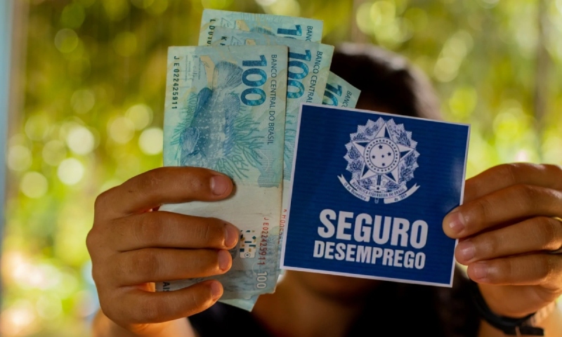 Pedido de seguro-desemprego atinge maior nível desde 2020; veja dados