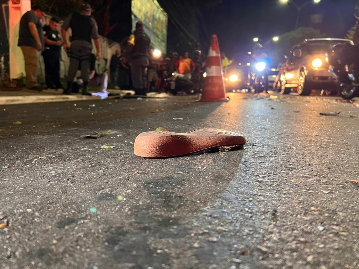 URGENTE: passageira m0rre em grave acidente de moto na avenida Max Teixeira