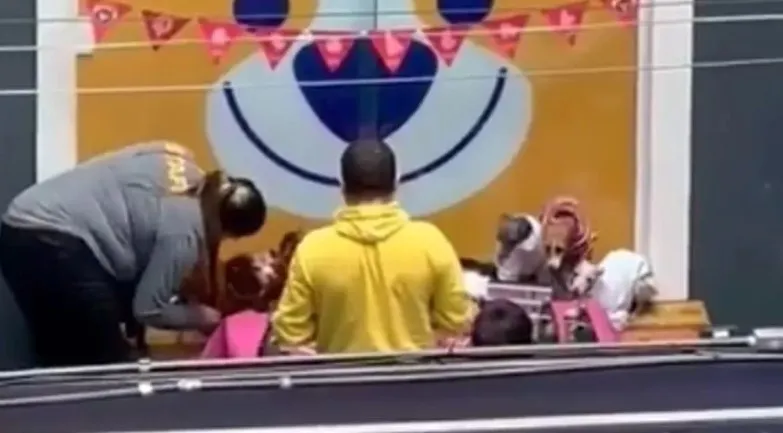 Maldade: funcionários de creche pet são flagrados torturand0 cachorros; veja o vídeo