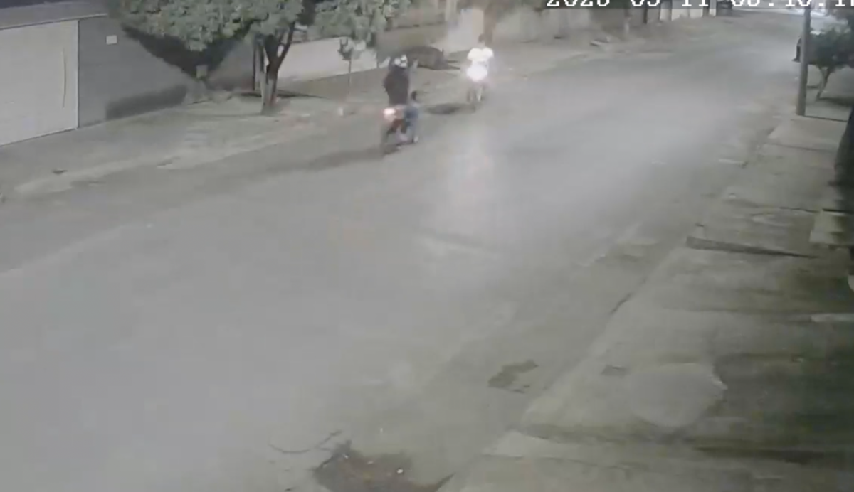 Chocante: homem tem cabeç4 est0ur4da a t1ros enquanto andava de moto no Santos Dumont; veja vídeo