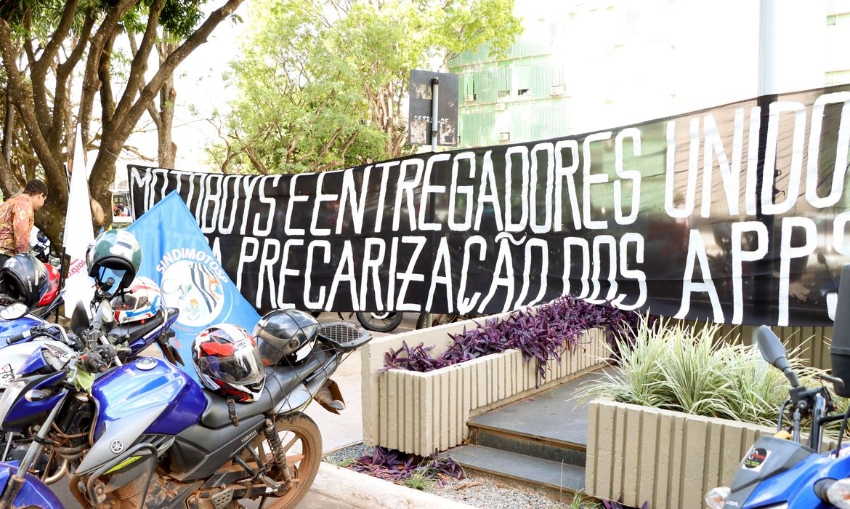 Motoboys rejeitam proposta de aplicativos