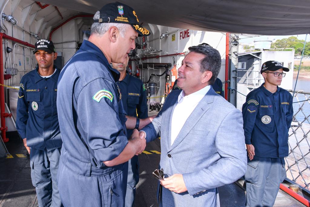 Governo do Amazonas fortalece Operação Estiagem 2023 com interlocução junto à Marinha