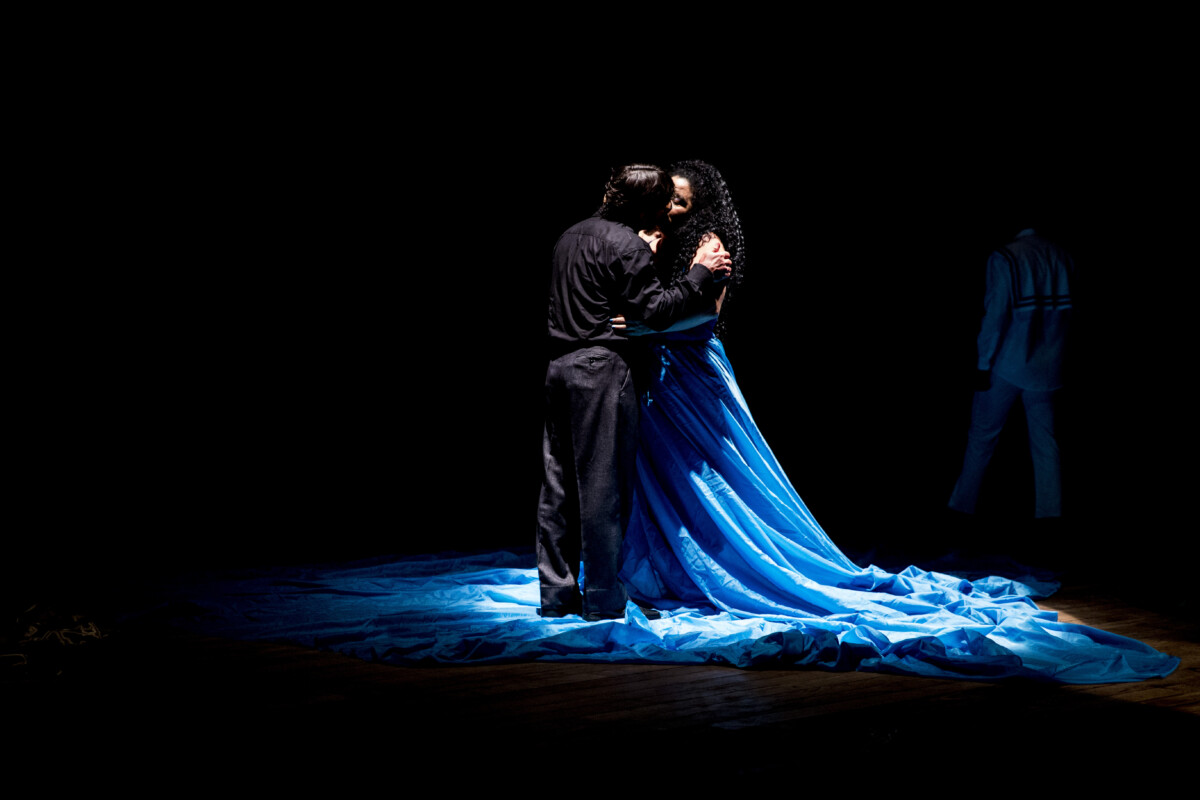 Teatro Amazonas recebe espetáculos gratuitos de dança nesta sexta (15)