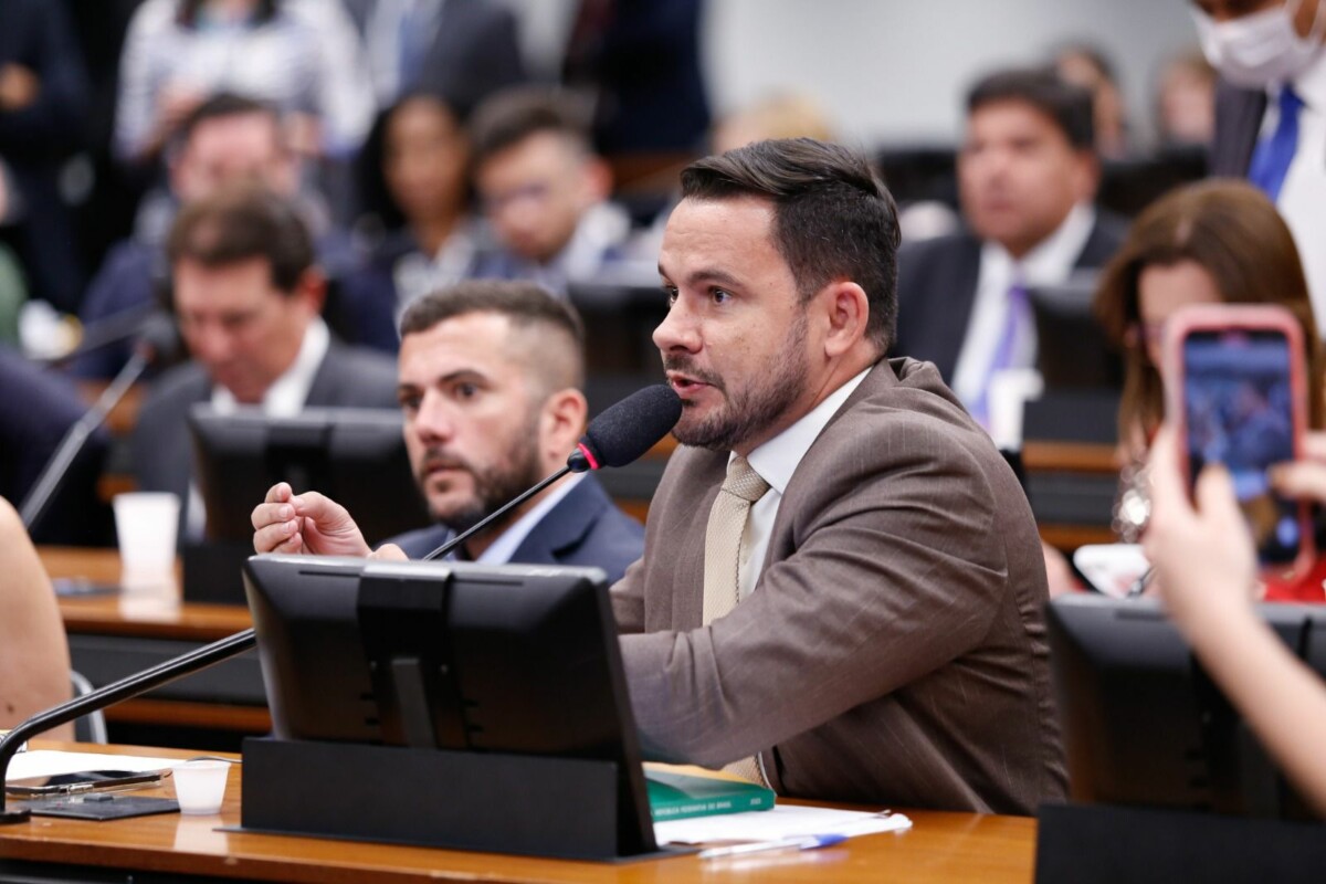 Capitão Alberto Neto cobra solução do Governo Federal para a crise na arrecadação dos municípios