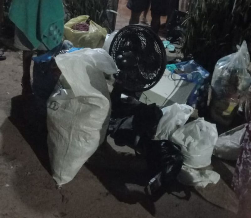 Deslizamento de terra eng0le casas e causa desespero em Manicoré; veja vídeo