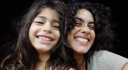  Antes de ser assassin4da com o filho, mulher publicou posts românticos; ex é suspeito