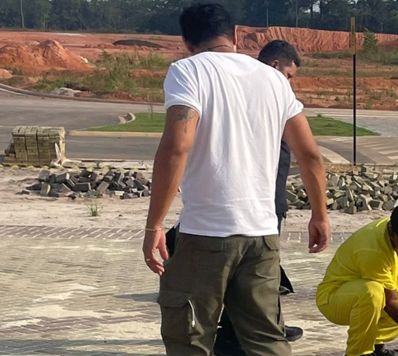 Homem é m0rto com tij0adas na cabeç4 e golpes de f4ca em Manaus; veja vídeo