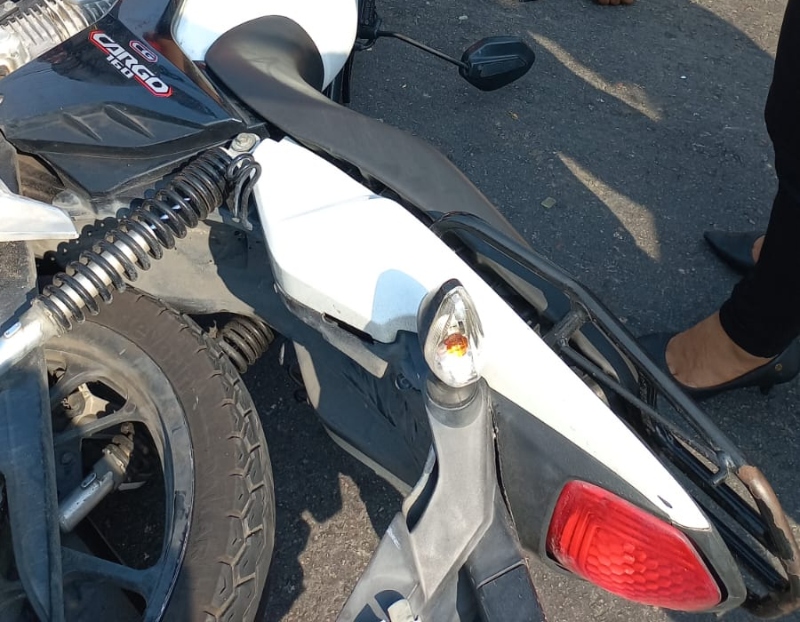 Motoqueiro m0rre em grave acidente na Avenida Max Teixeira; veja vídeo