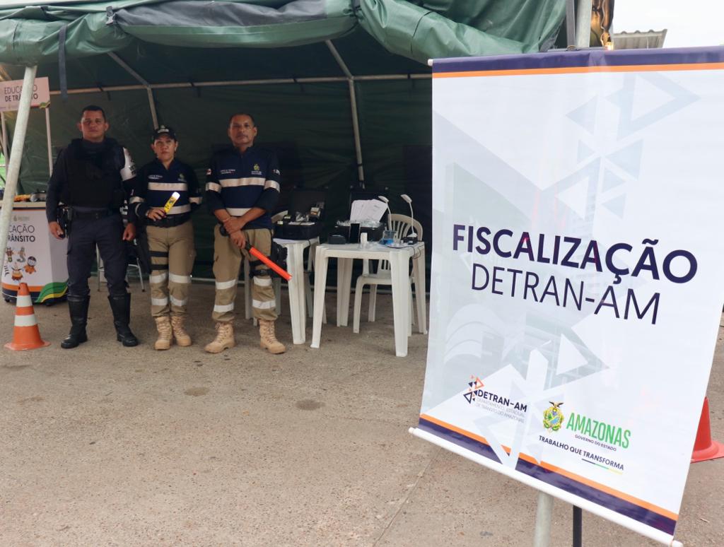 Detran-AM participa de exposição da Polícia Rodoviária Federal na Ponta Negra