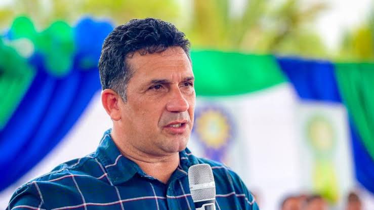 Prefeitura de Manacapuru renova mais um contrato com empresa ‘queridinha’ de Beto D’Ângelo