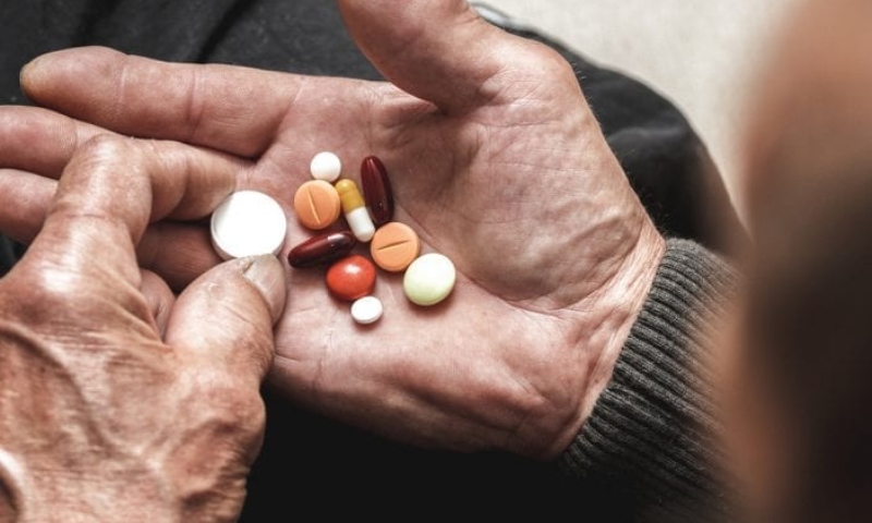 Governo Federal estuda cortar isenção de impostos de 400 remédios