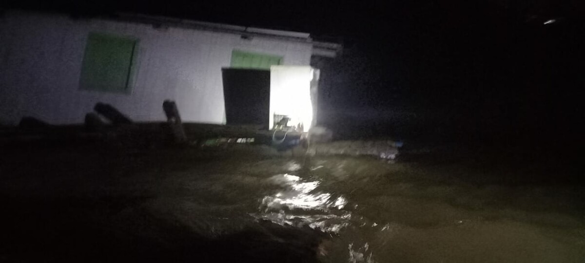 Tragédia: desabamento de barranco destrói casas, flutuantes e deixa vários m0rtos no AM; veja