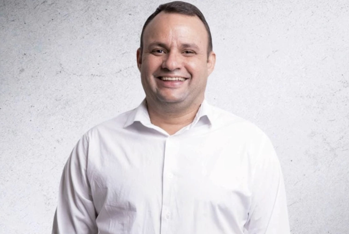 Escândalo: Prefeito de Cantá ignora trabalho da PF e fecha contrato milionário com ex-deputado alvo de prisão