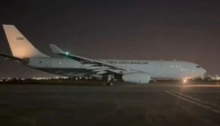Primeiro avião da FAB decola para resgatar brasileiros de Israel; veja vídeo