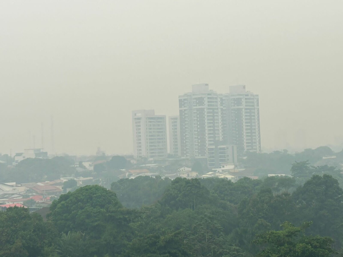 Alerta vermelho: Manaus é dominada por fumaça tóxica pelo 2º dia consecutivo