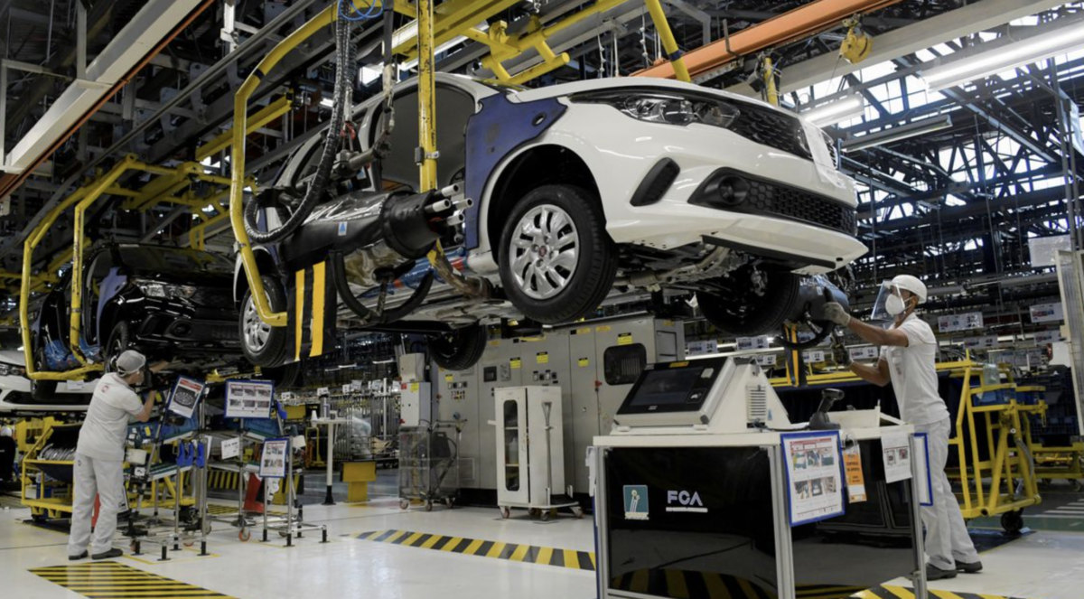 Atividade econômica tem queda de 0,77% em agosto