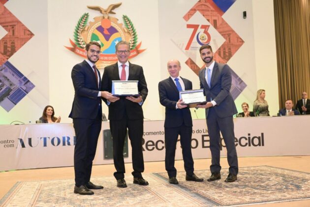 Em comemoração aos 73 anos de Corte, TCE-AM sedia encontro com ministro do STJ e autoridades do estado