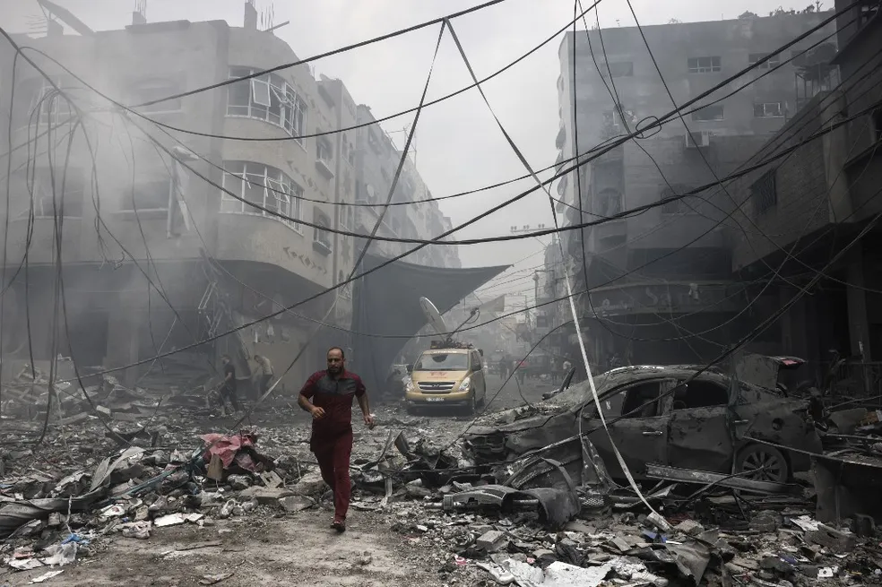 A guerra continua: ataque surpresa à Gaza deixa mais de 50 m0rtos