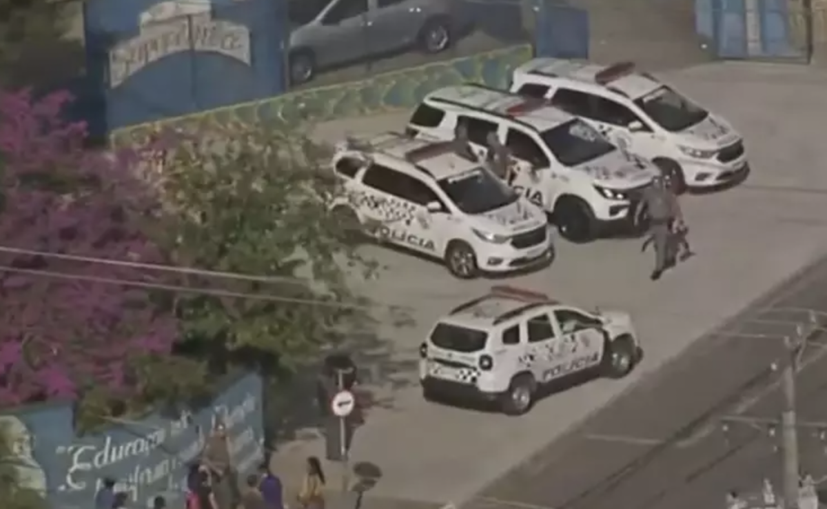 URGENTE: adolescente é execut4da com t1ro na cabeç4 e alunos ficam feridos durante atentado em escola de SP; veja vídeo
