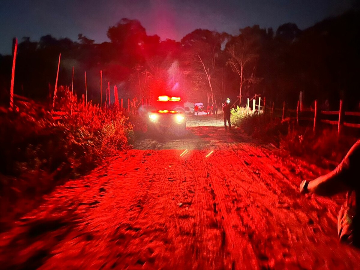 Urgente: homens são execut4d0s por facção em terreno no Tarumã; veja vídeos