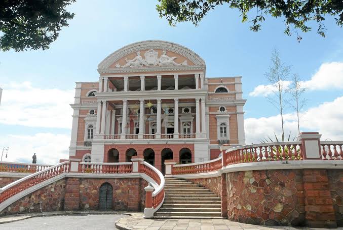 Teatro Amazonas precisará ser fechado e eventos serão cancelados; entenda motivo