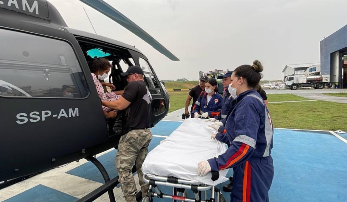 Grávida é resgatada em comunidade afetada pela estiagem no Amazonas