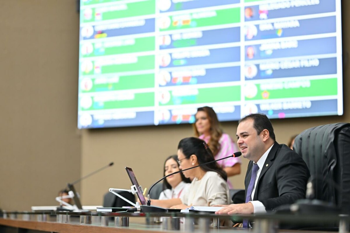 PL de Roberto Cidade que contribui com melhoria da mobilidade urbana aguarda sanção governamental