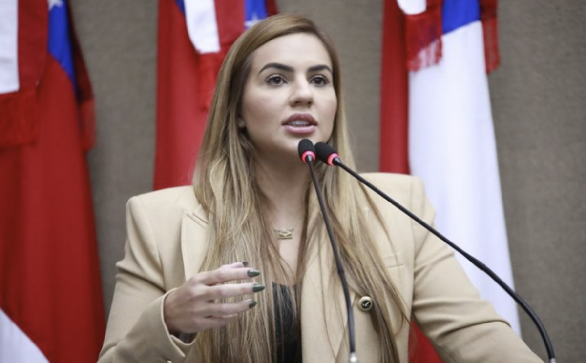 Débora Menezes afronta Moraes e propõe projeto para desobrigar vacinação de crianças contra Covid-19