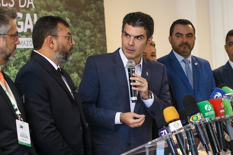 Governador do Pará, Helder Barbalho, culpa El Niño pelo aumento de queimadas na região amazônica